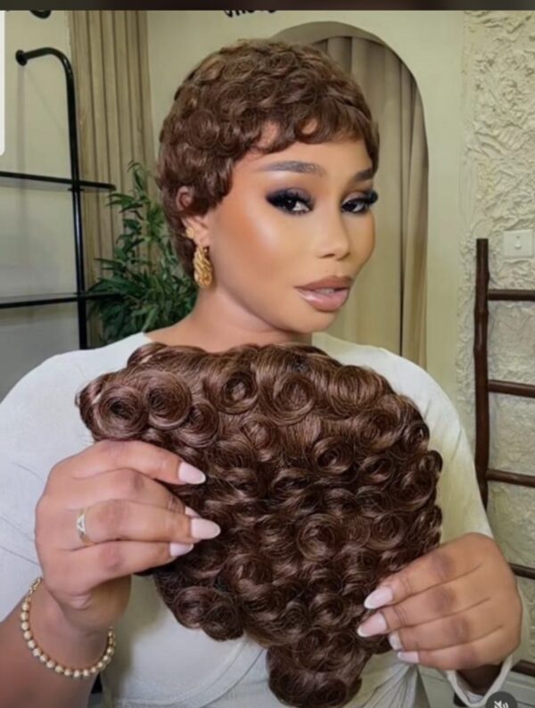 Chioma wig color brown